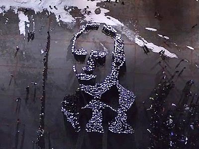 Портрет Путина из тел студентов. Фото: newsru.com