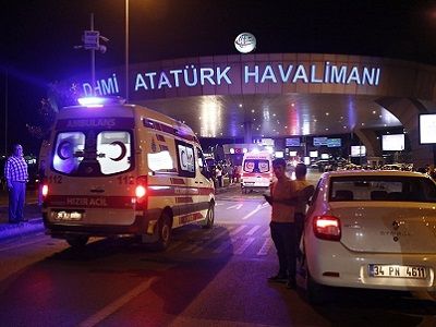 Аэропорт им. Ататюрка после теракта. Фото: ЕРА