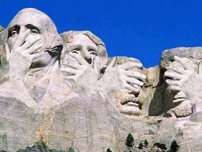 Отцы-основатели США смотрят на Трампа. Фото: crooksandliars.com