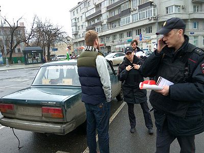 Задержание Серуканова и Проскуркина Фото: twitter.com/D_Nesterov