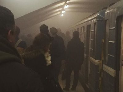 Взрыв в метро в Петербурге. Фото: twitter.com/ave_katerina