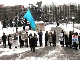 Пикет в Пензе, фото Виктора Шамаева, сайт Каспаров.Ru