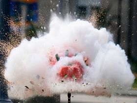 Взрыв. Фото с сайта www.s1.gzt.name