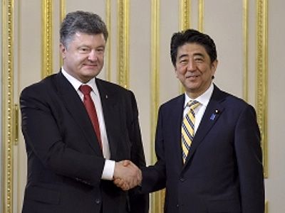 Порошенко и Синдзо Абэ Фото: http://www.president.gov.ua