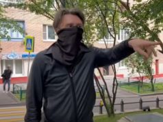 Сергей Шнуров в клипе "Не Зорро!": www.youtube.com/watch?v=LN7YM444d4s