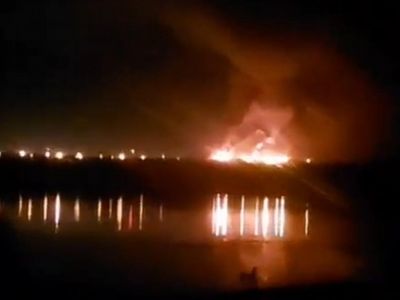 Пожар на Новошахтинском нефтеперерабатывающем заводе. Фото: Astra